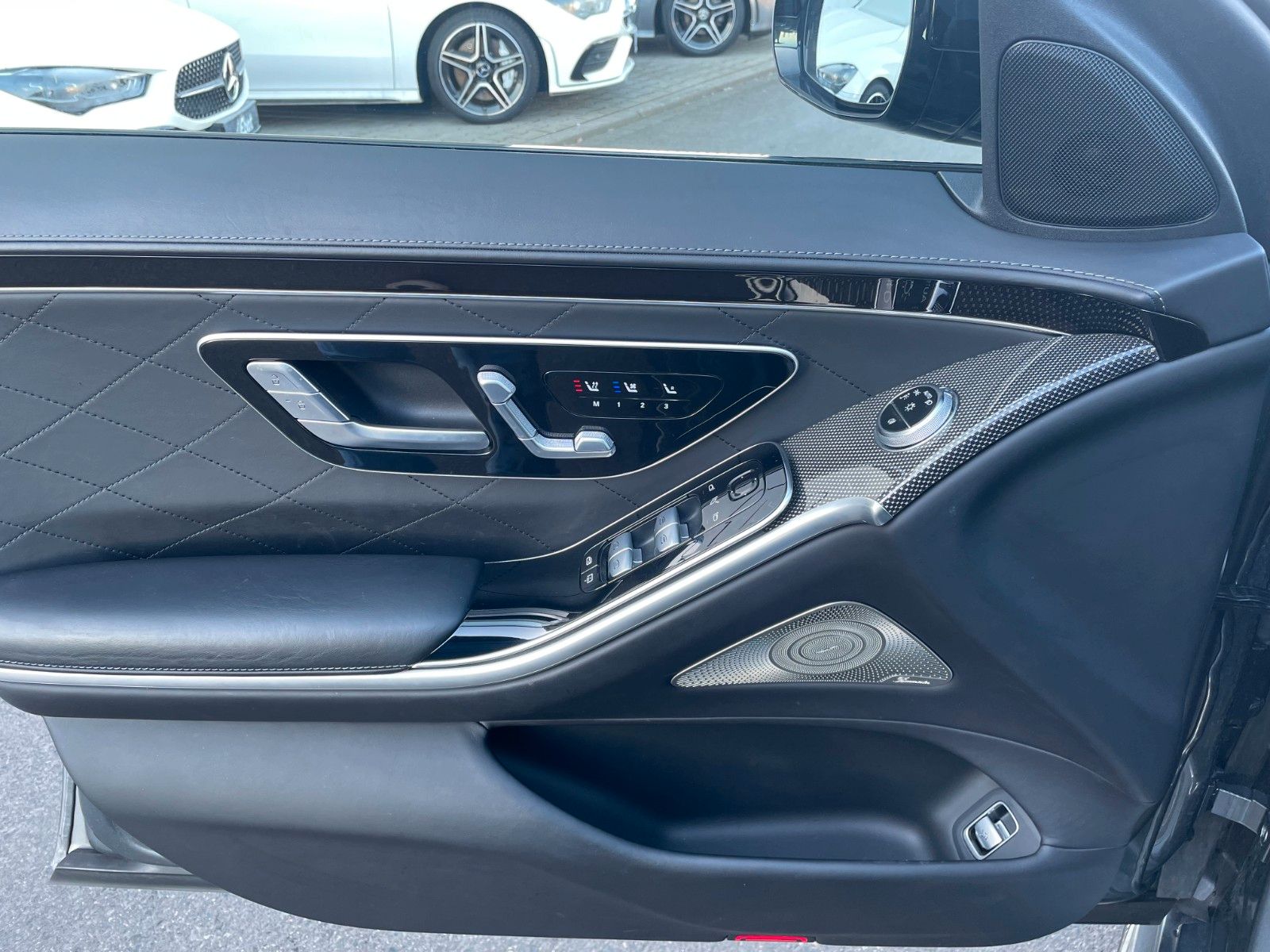 Fahrzeugabbildung Mercedes-Benz S 580 4M L VOLL+AMG+STH+Fond-Enter+Pano+AirM