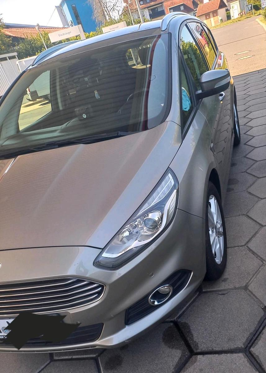 Ford S-Max