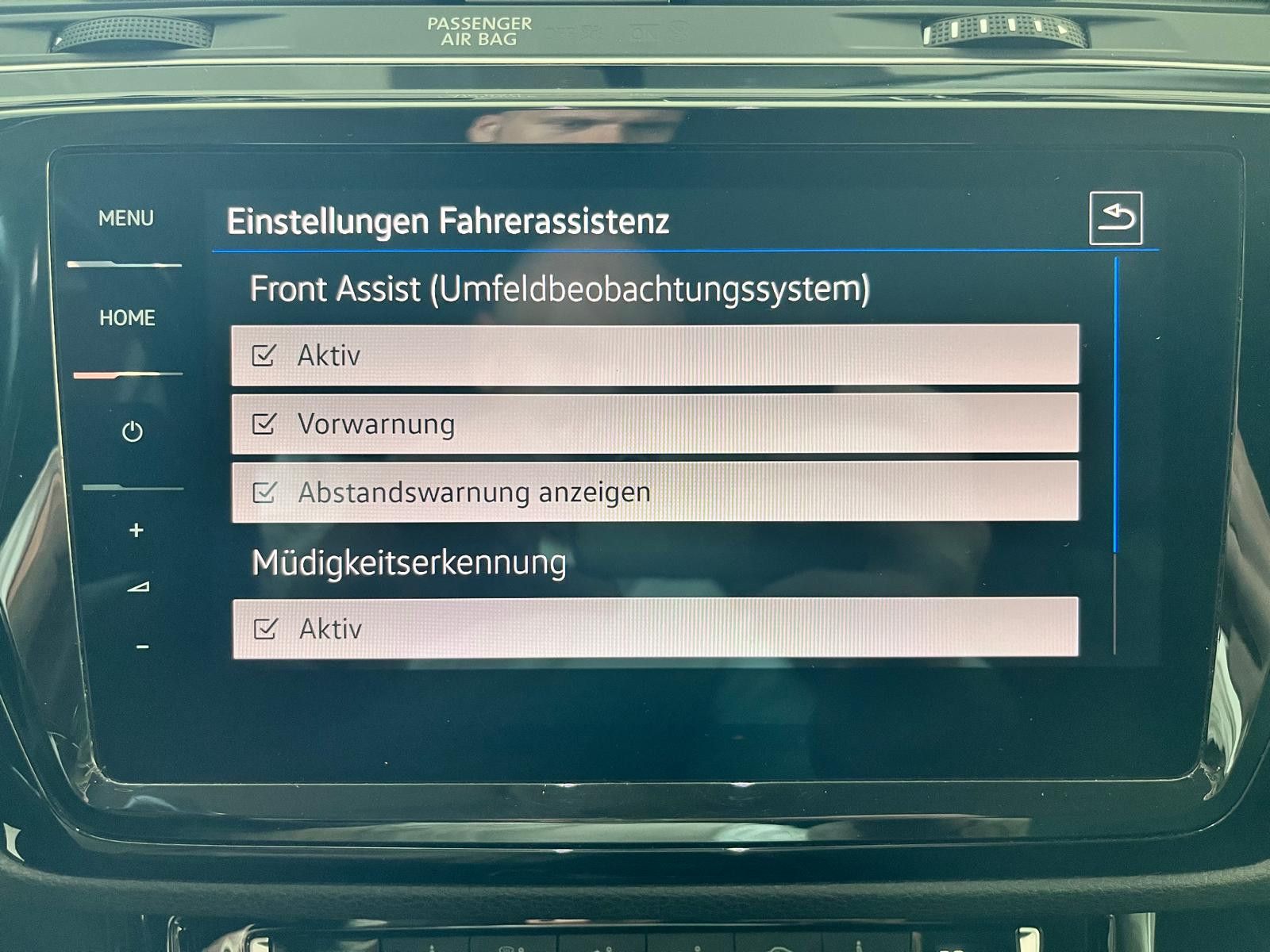 Fahrzeugabbildung Volkswagen Touran Highline PANO/NAVI/LED/4xSHZ/StHz/AHK/APP