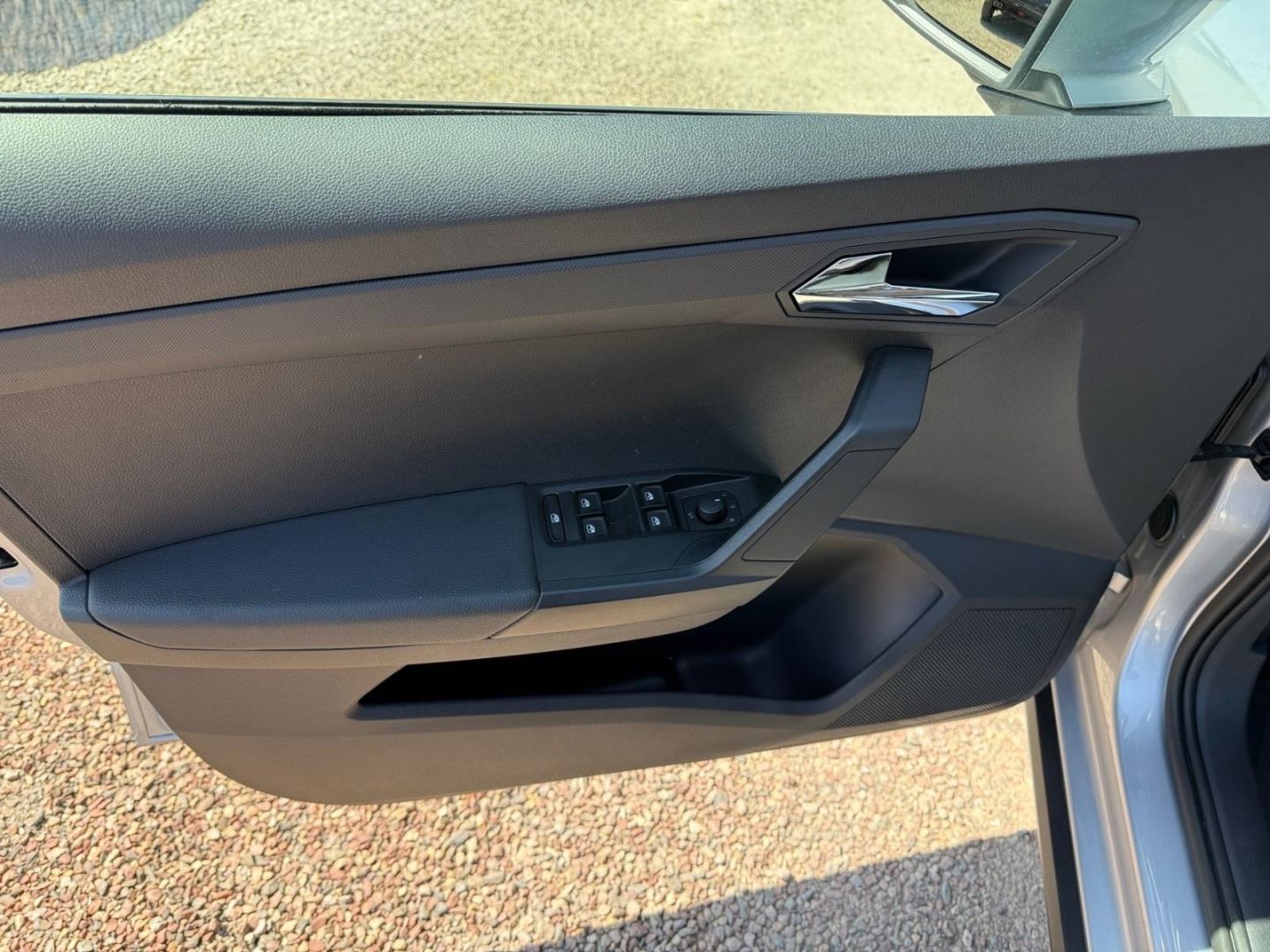 Fahrzeugabbildung SEAT Arona 1.0 TSI Style Sitzheizung Allwetterreifen