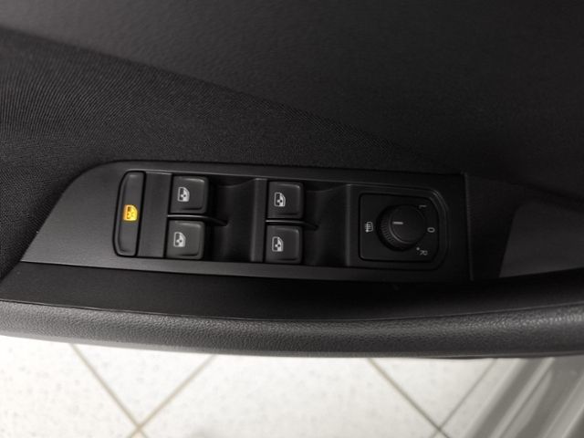 Fahrzeugabbildung SKODA Scala 1,0 TSI Essence Winter Paket LED