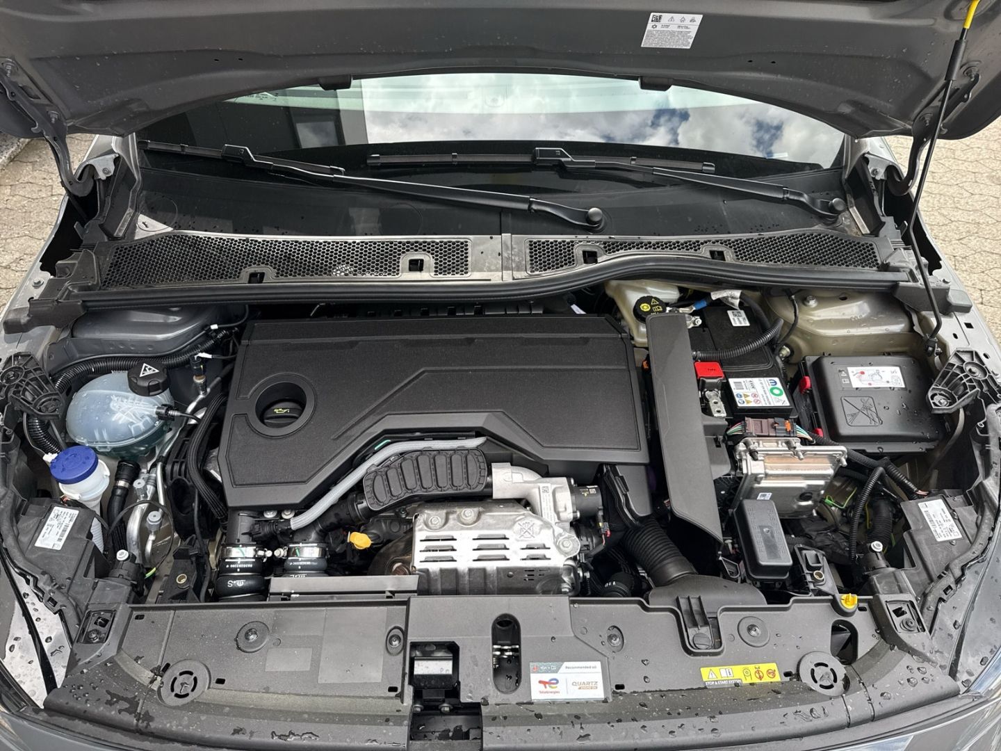 Peugeot 208 - Bild 14