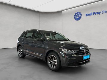 Volkswagen Tiguan - 8