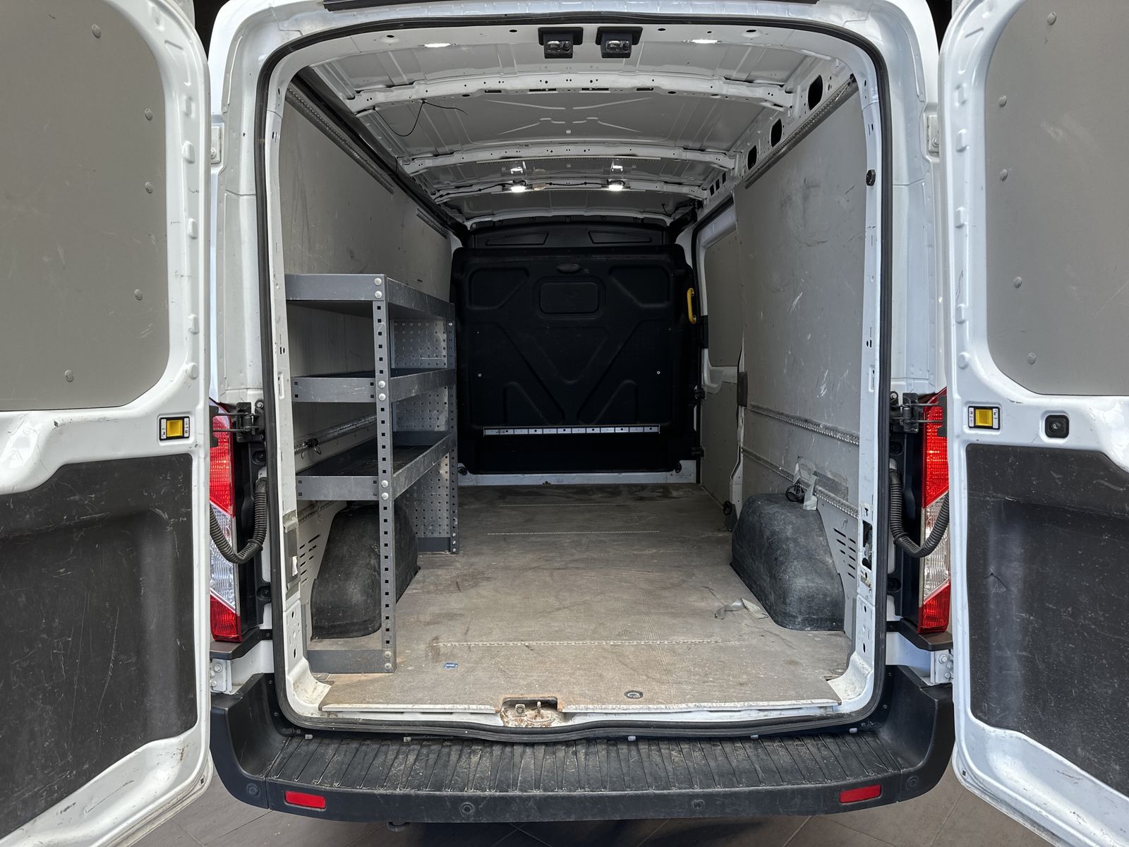 Fahrzeugabbildung Ford Transit 350 L3 NAV+KAMERA+CARPLAY+TEMPO+SHZ+1HD
