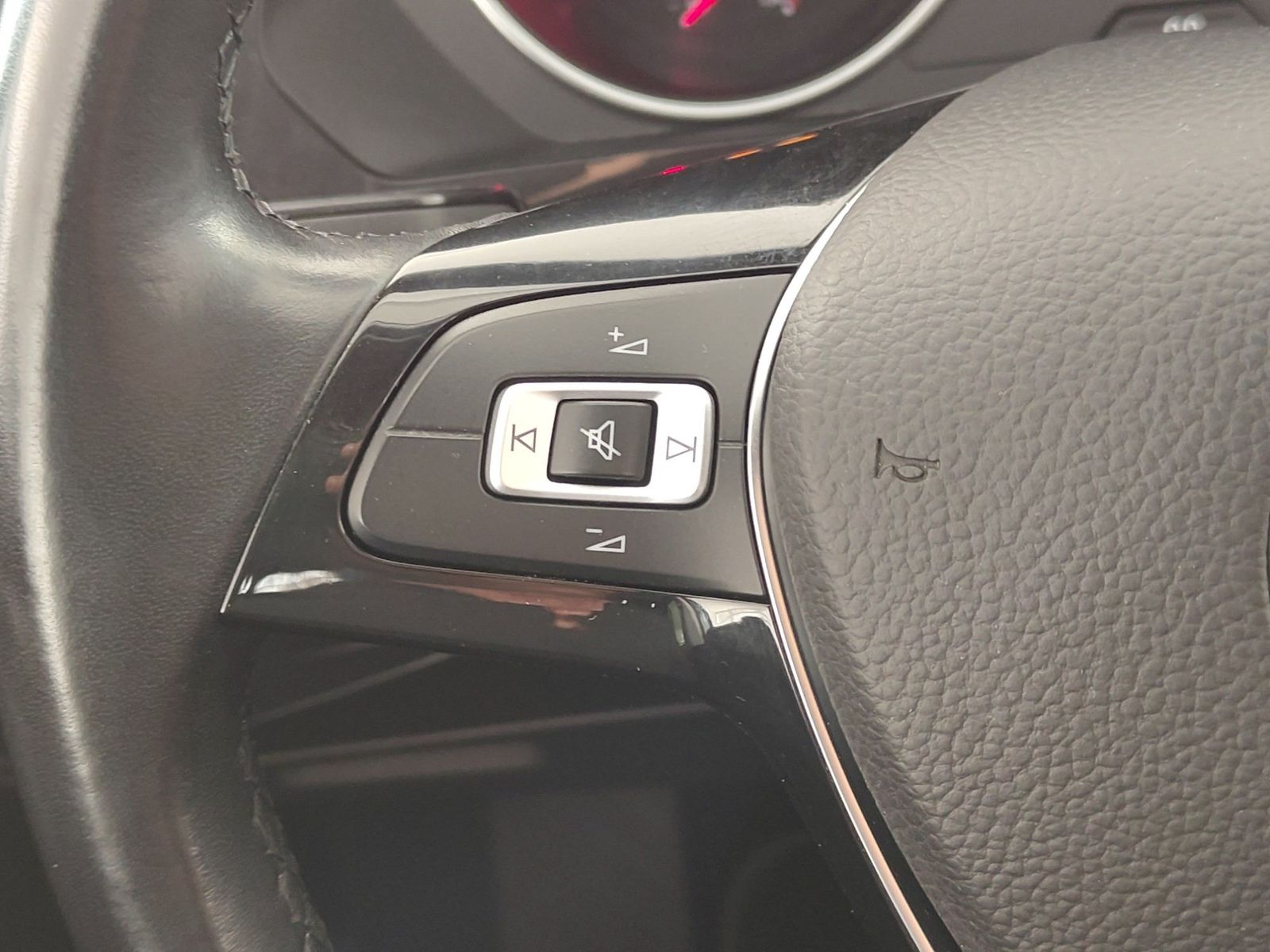 VW Tiguan Allspace 1.5 TSI Comfortline Allwetter Kl – Bild 30