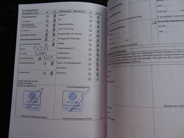 Fahrzeugabbildung Volkswagen CrossTouran/2.Hd/AHK/SitzH/140PS/PDC/Bi-Xenon/