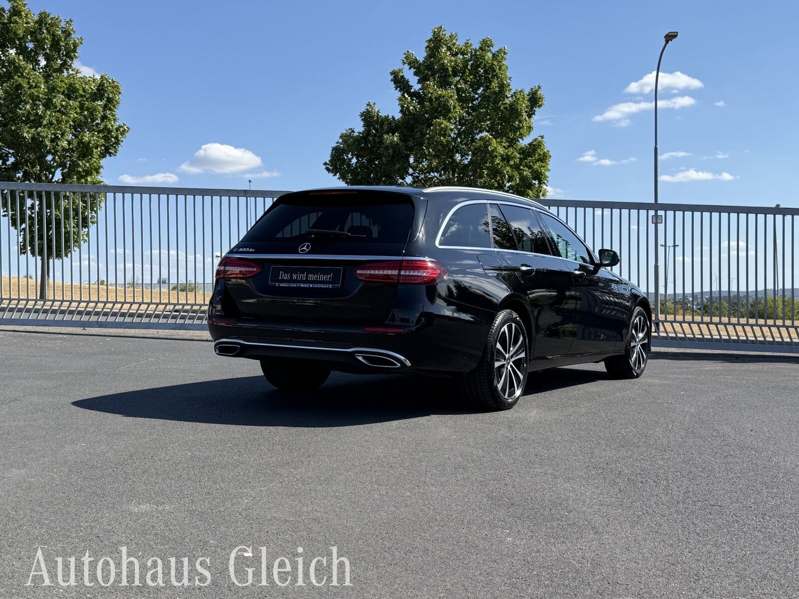 Fahrzeugabbildung Mercedes-Benz E 300 T de Avantgarde (EURO 6d) Distronic/Autom.