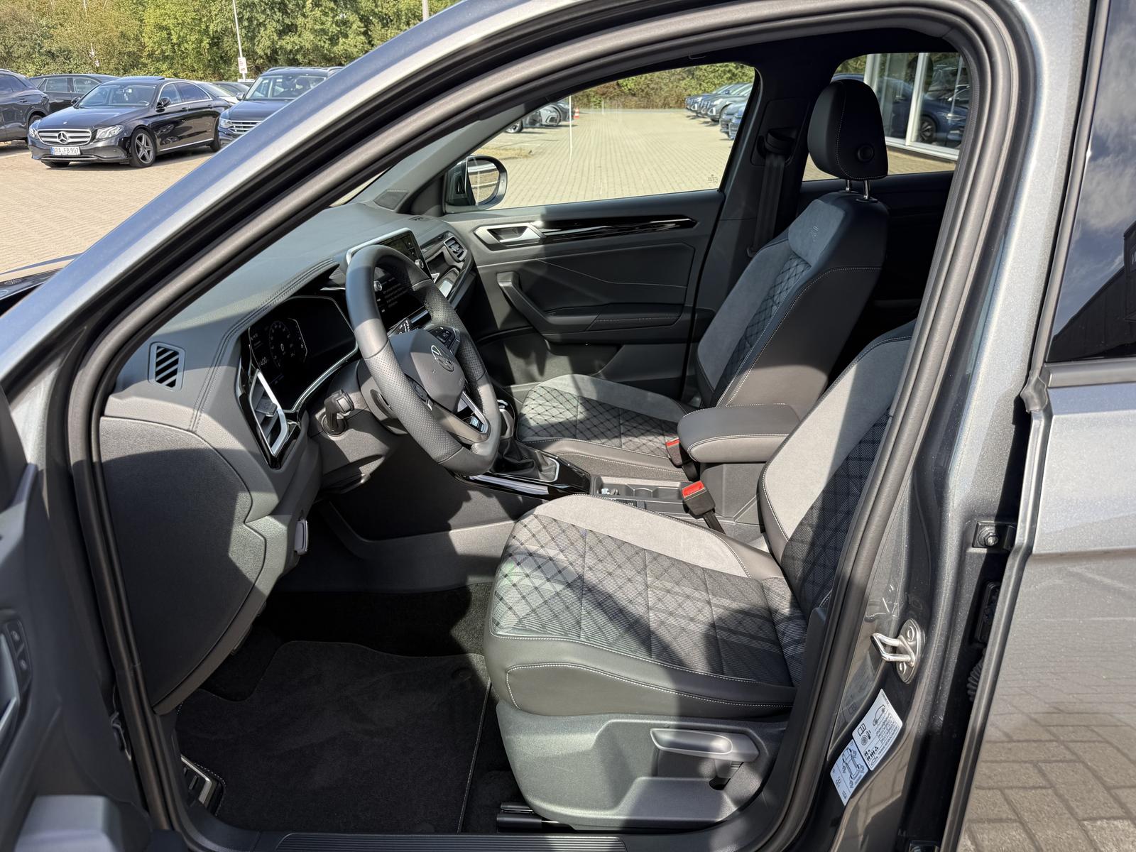 Volkswagen T-Roc R-Line,18-Zoll,IQ-Drive,R.Kam,Kessy,Side., миниатюра 17