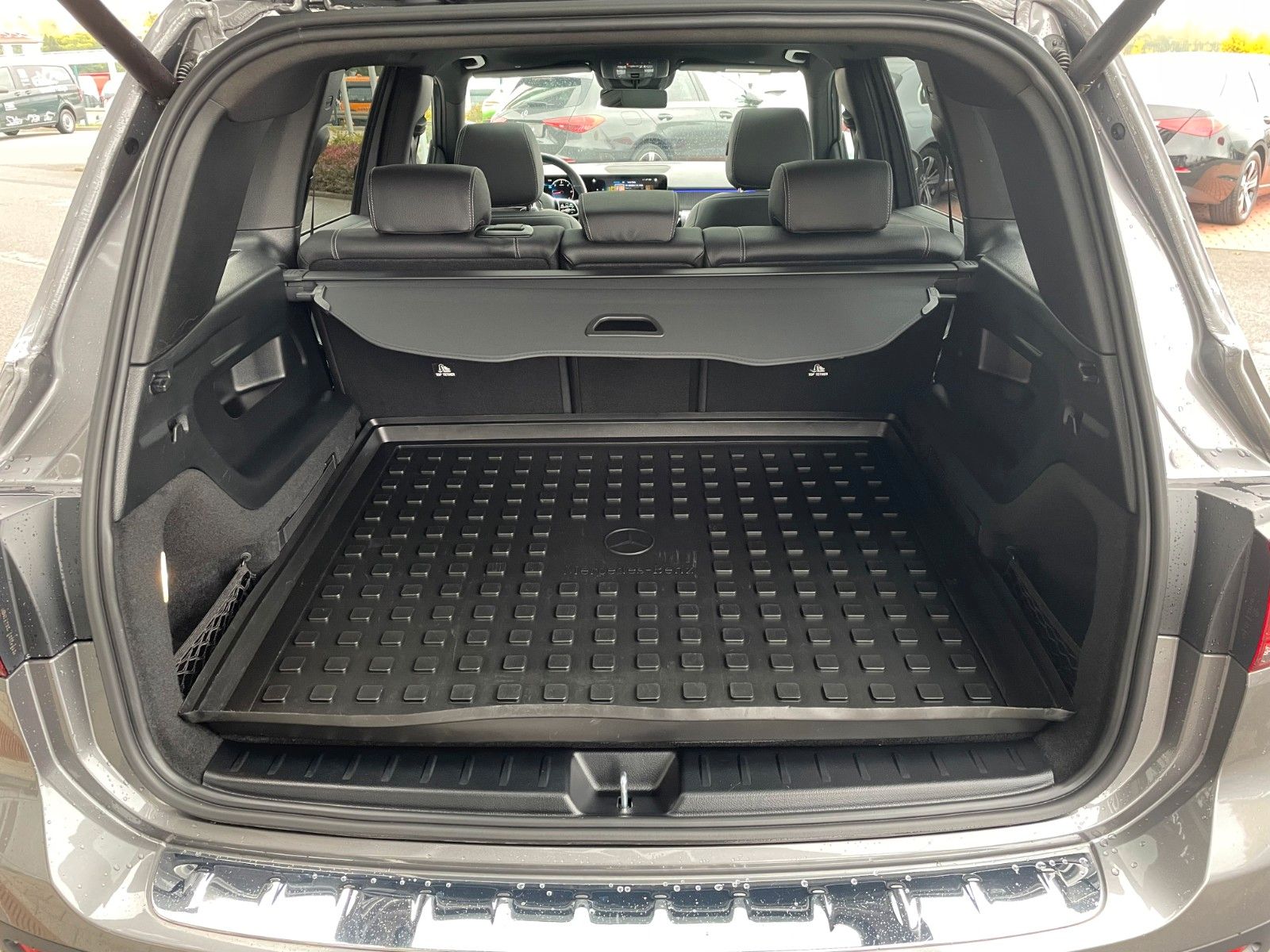 Fahrzeugabbildung Mercedes-Benz GLB 220 d 4MATIC Progressive AHK+Memory+Pano+360