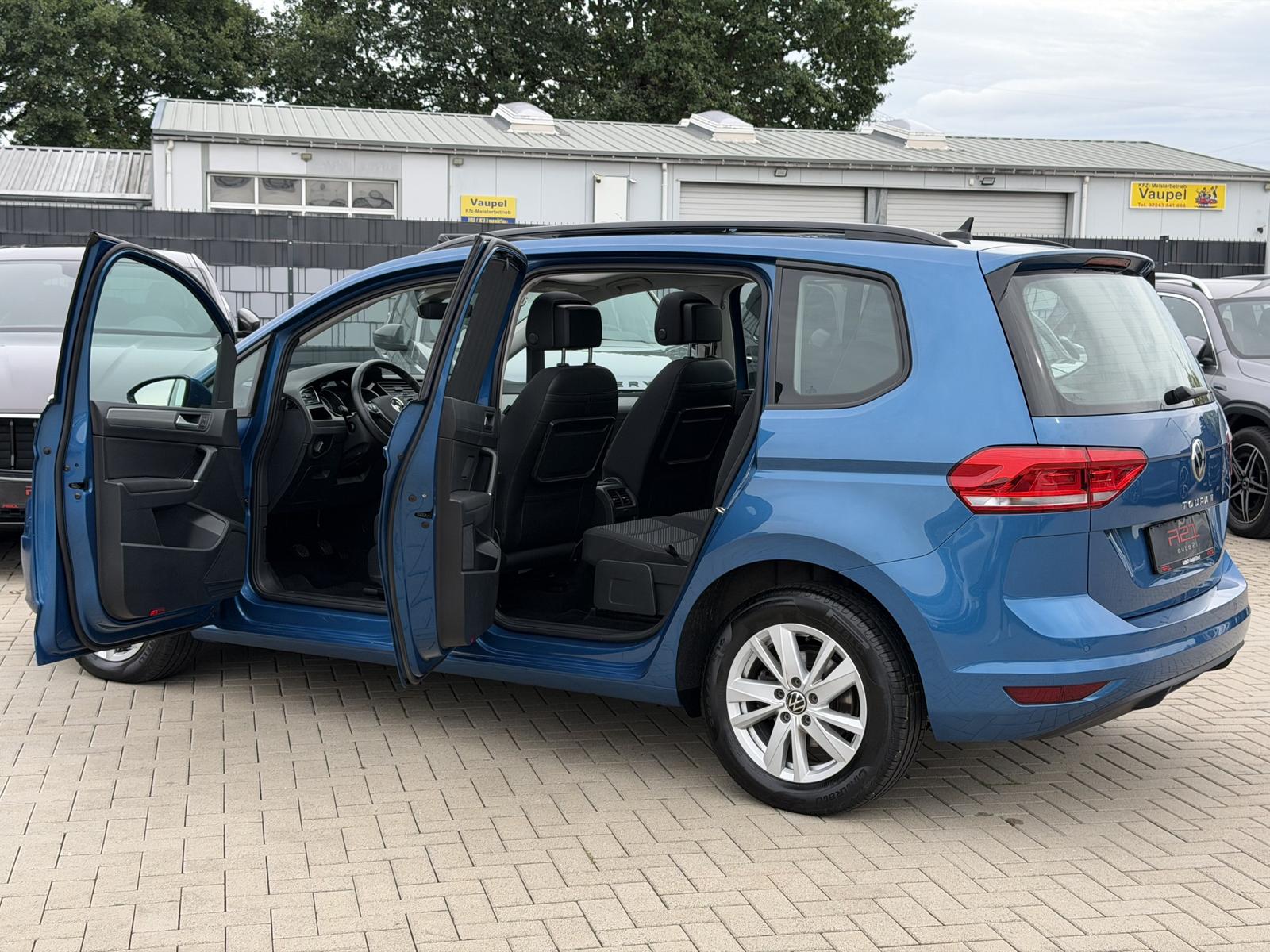 Volkswagen Touran Comfortline Pano ACC Familypaket LED, миниатюра 24