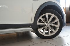 Fahrzeugabbildung Volkswagen Golf VII VARI. 2.0D ALLTRACK 4M NAVI/KAMERA/AHK
