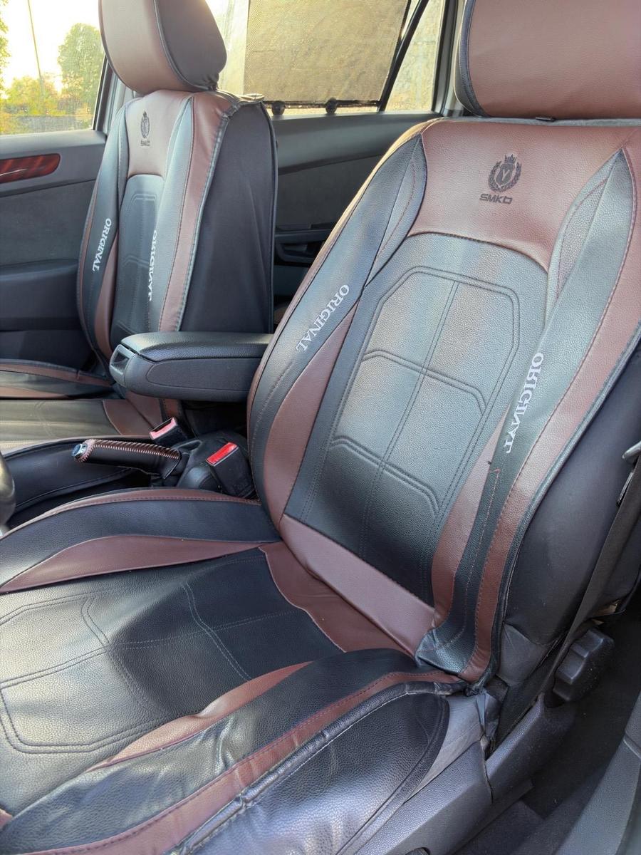Opel Astra 2005 — interior