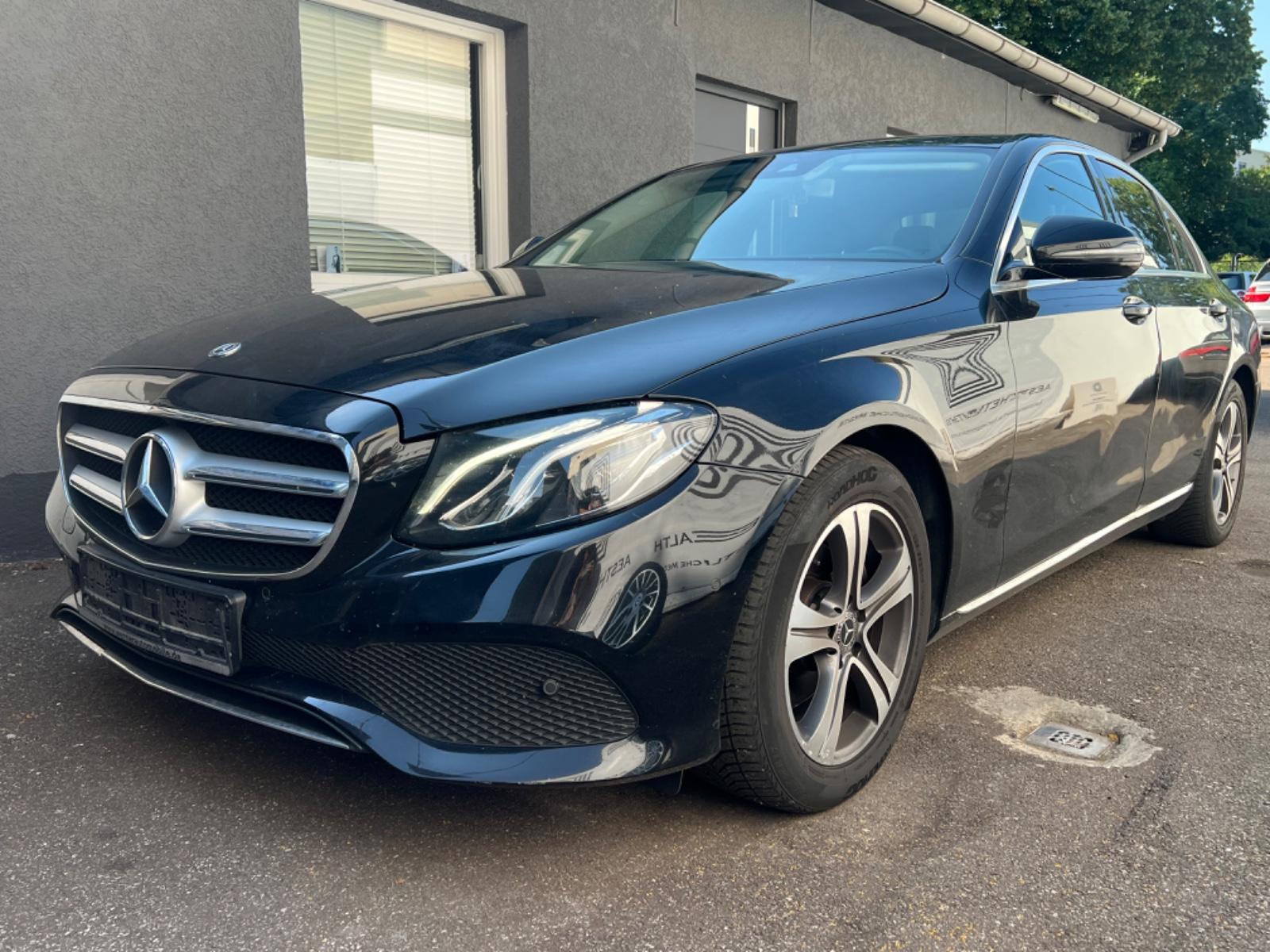 Mercedes-Benz E 220 d *Navi*Sitzheizung*