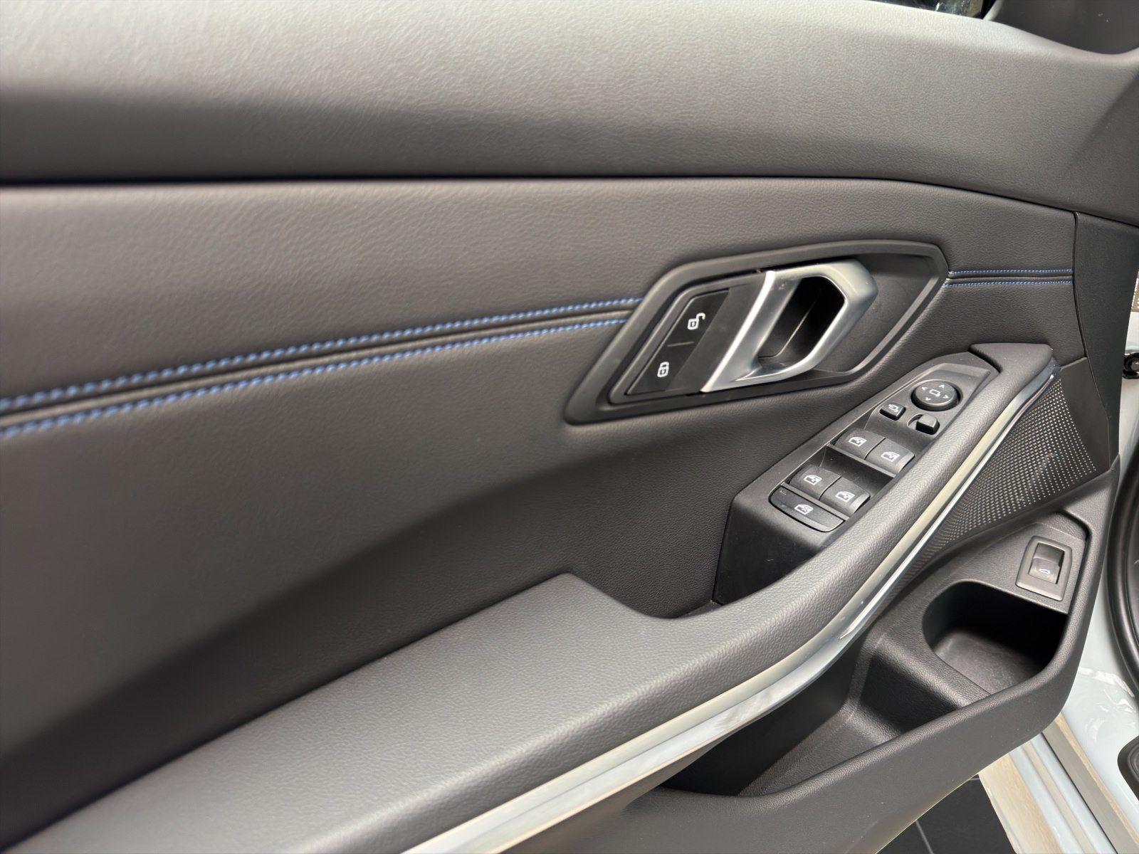 BMW 318 - Bild 9
