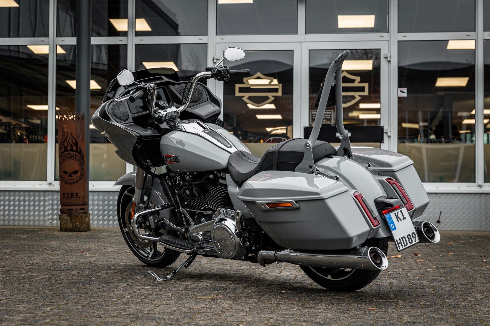 Fahrzeugabbildung Harley-Davidson ROAD GLIDE FLTRX 117cui - Screaming Eagle -