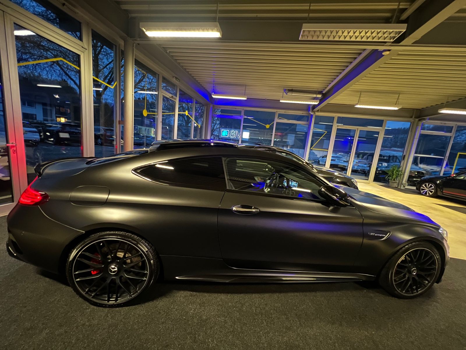 Fahrzeugabbildung Mercedes-Benz C 63 S AMG Coupe PERFORMANCE*DESIGNO-MAGNO*AERO*