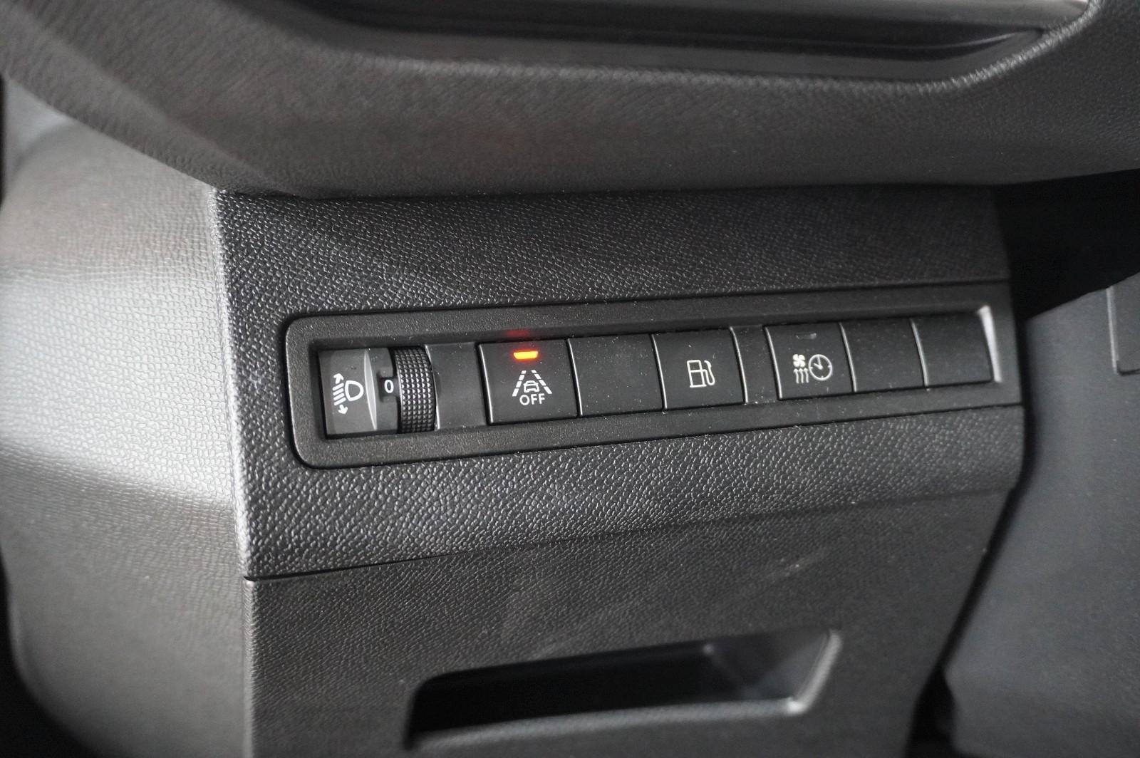 Peugeot 3008 Hybrid PHEV ALLURE NAVI/LED/KAMERA/SHZ/AHK