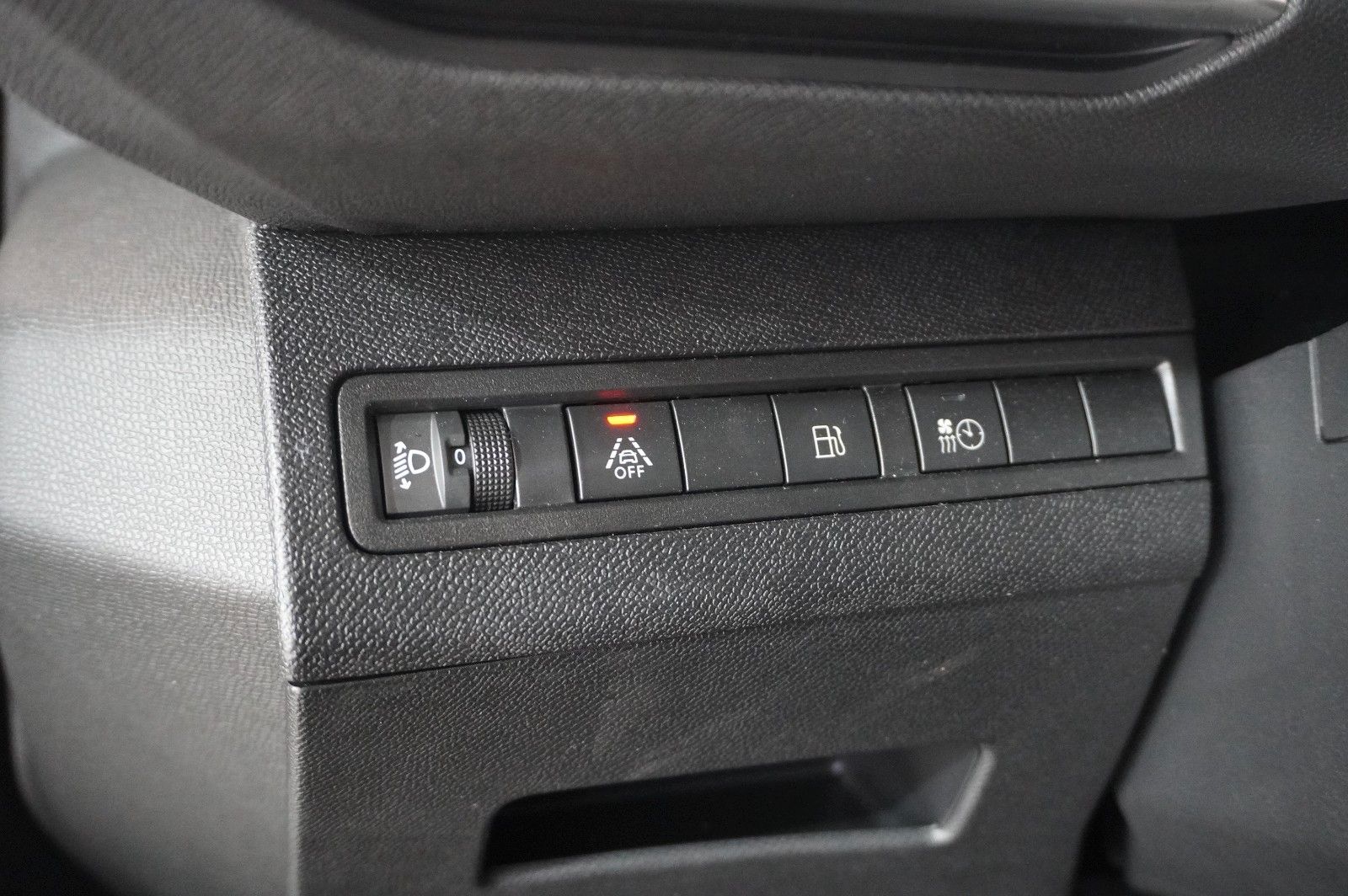 Fahrzeugabbildung Peugeot 3008 Hybrid PHEV ALLURE NAVI/LED/KAMERA/SHZ/AHK