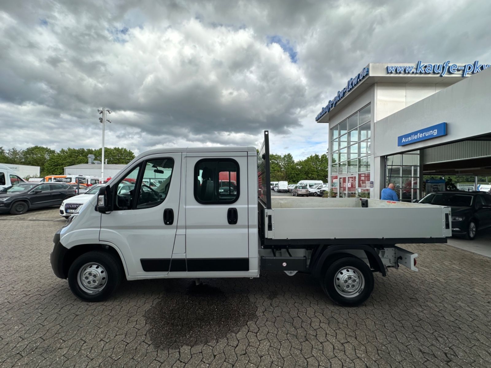 Fahrzeugabbildung Citroën Jumper*Pritsche*DOKA*Klima*ZV*AHK*3tkm