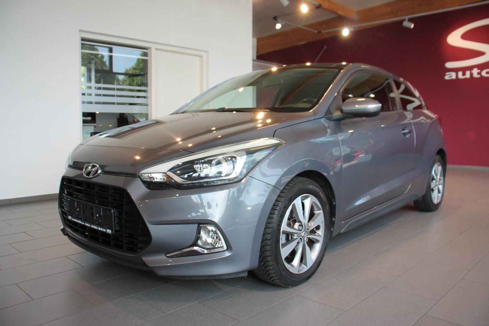 Hyundai i20 Coupe blue Trend