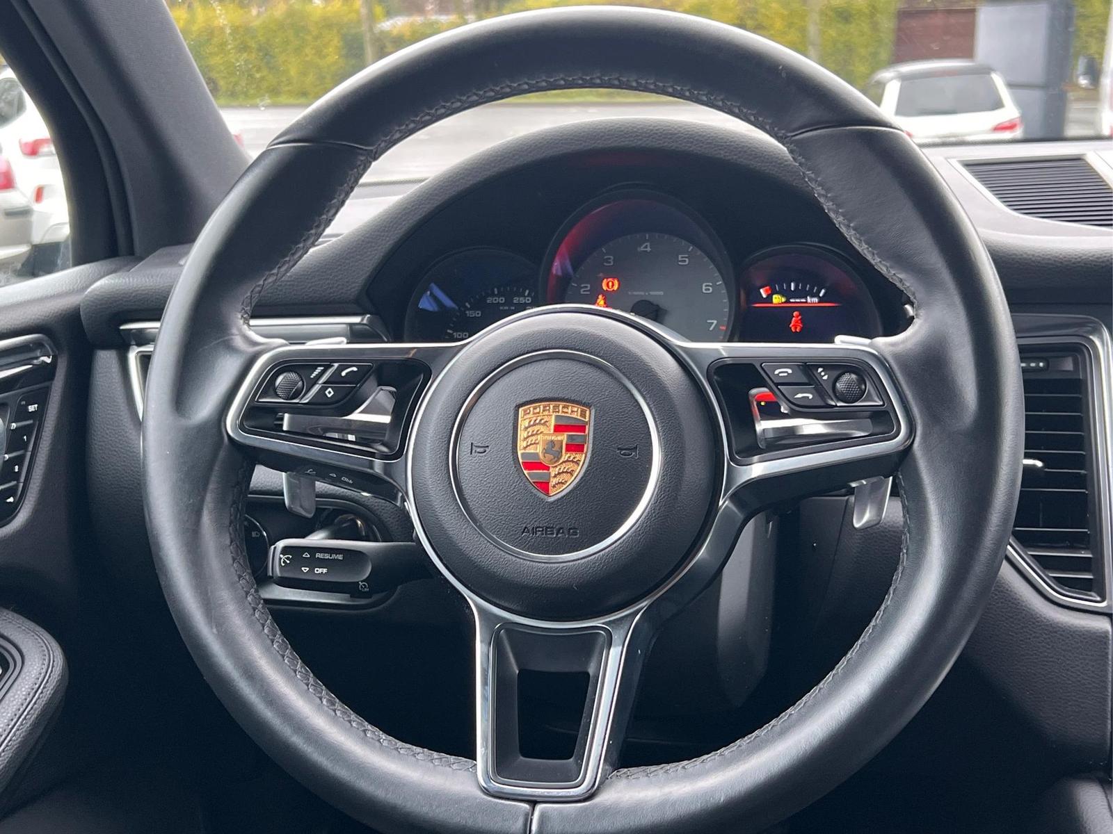 Porsche PCM