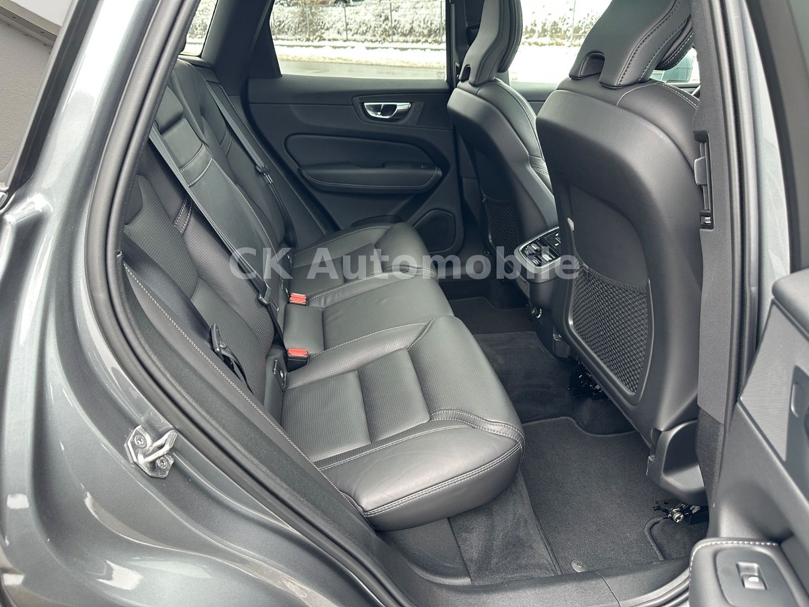 Fahrzeugabbildung Volvo XC60 D4 Inscription 2WD/BLIS/Head-Up/Pano/360°