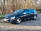 Volvo V60 D3 RDesign / AHK / R-Design - Volvo V60: Rdesign