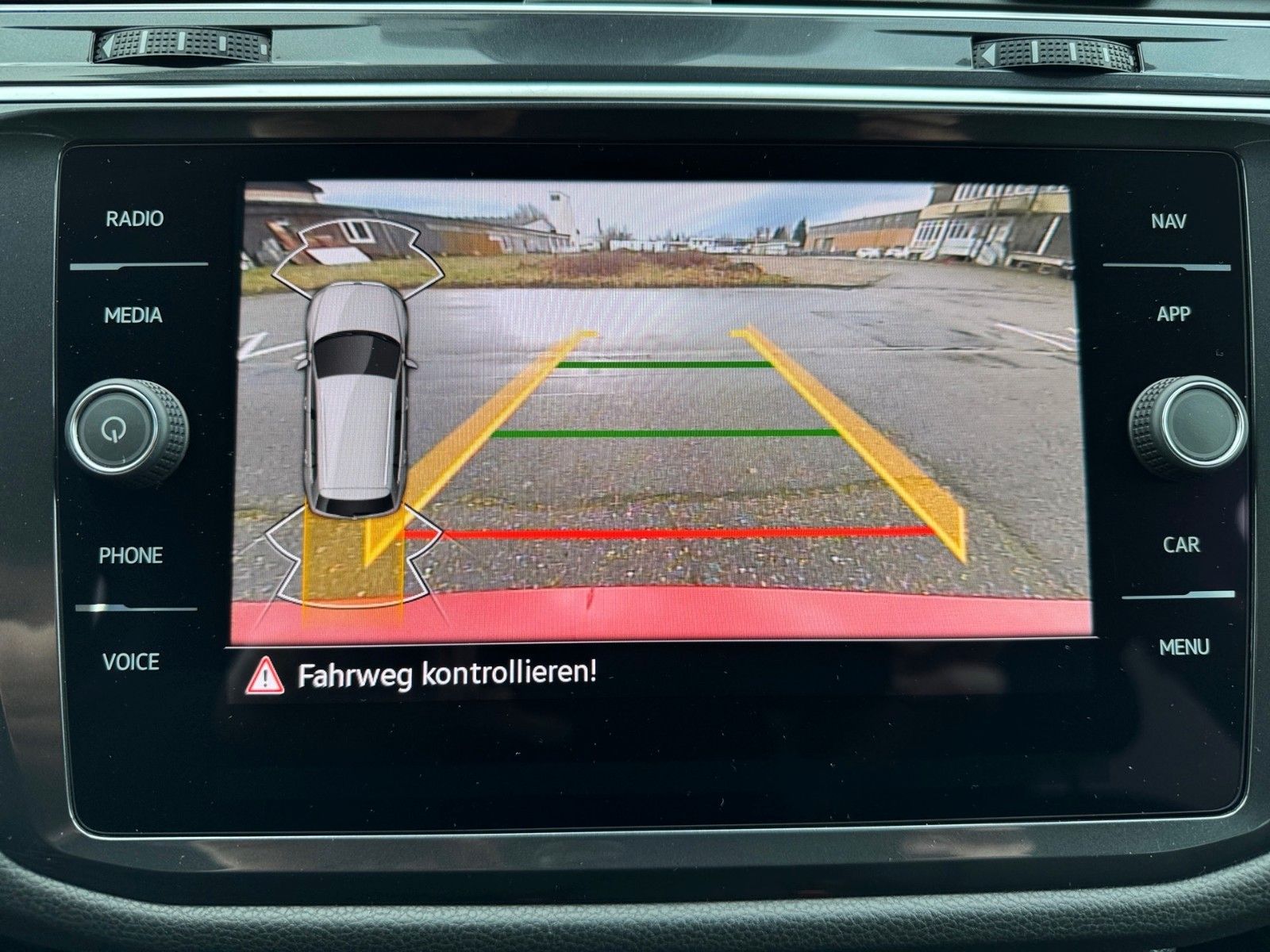 Fahrzeugabbildung Volkswagen Tiguan Allspace Life 1.5 TSI