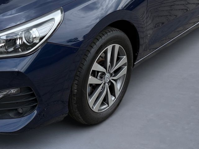 Fahrzeugabbildung Hyundai i30 cw YES! 1.4 +KLIMA+NAVI+CARPLAY+SHZ+RFK+PDC+