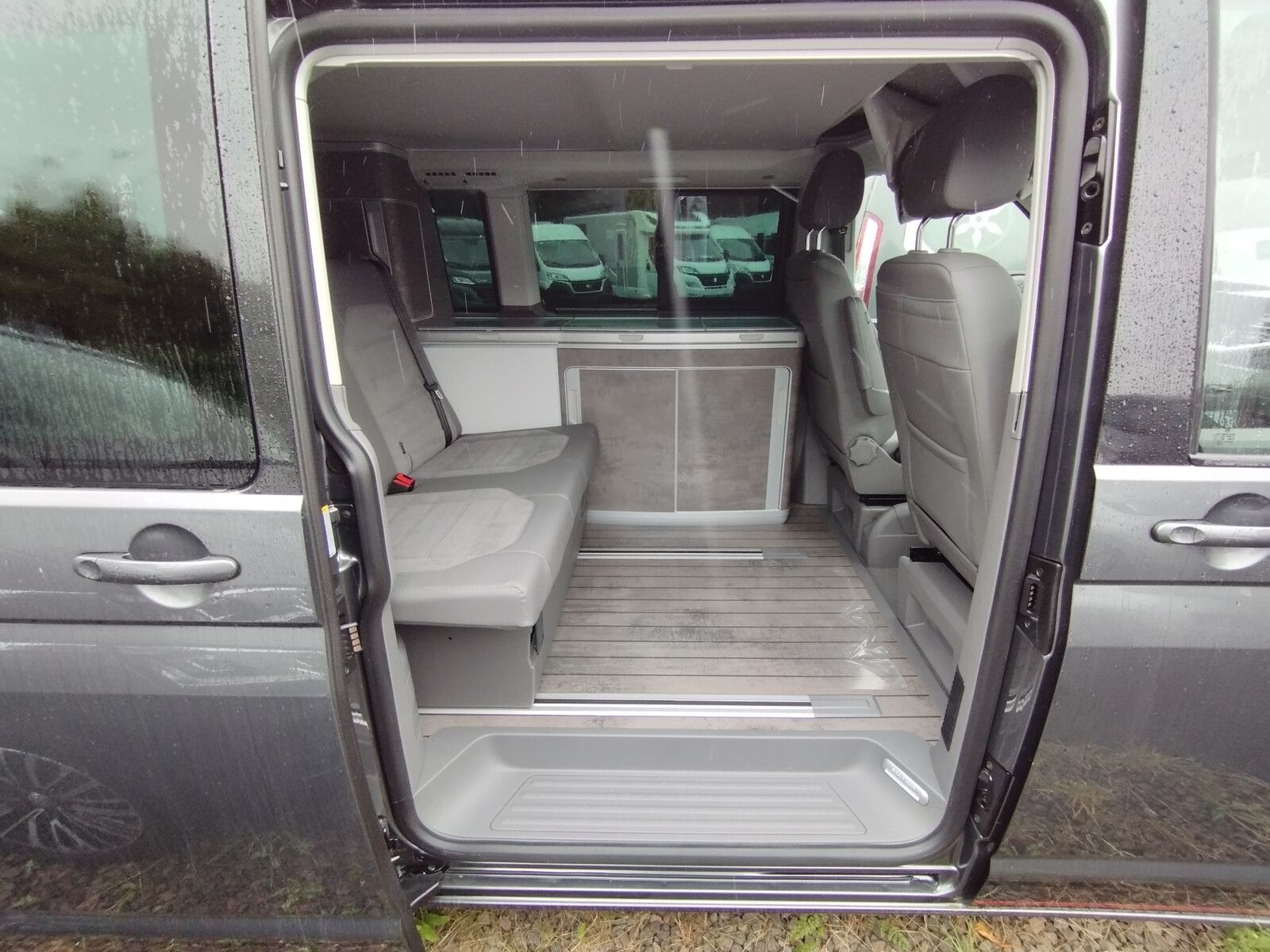 Fahrzeugabbildung Volkswagen California T6.1 California 6.1 Ocean 2,0l  -11%
