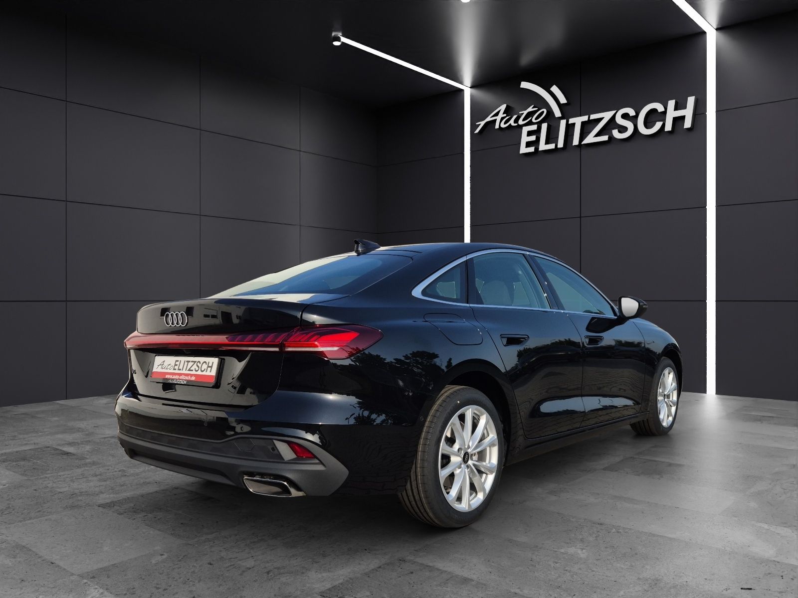 Fahrzeugabbildung Audi A5 TFSI S-tronic Matrix Navi AVC ACC RFK SH