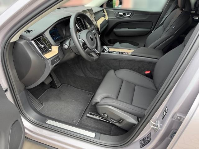 Volvo XC60 T6 Plug-In Hybrid AWD Plus Dark Mj26 mit 36