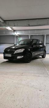 Skoda Fabia 60PS Benzin schwarz 09/2010 - Skoda Fabia: 60 Ps