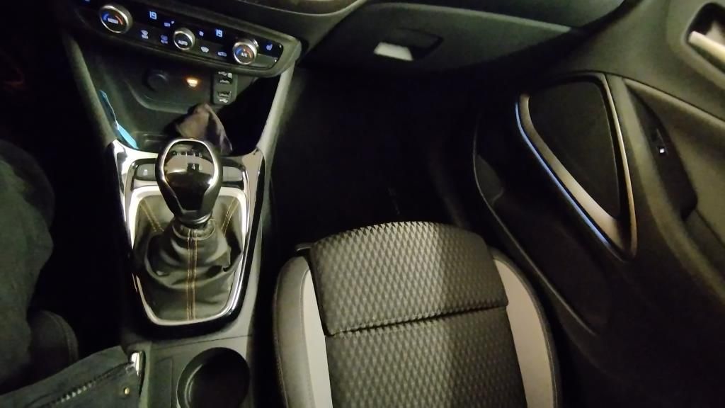 Erstes Annaberger Autohaus -  Opel Crossland X Ultimate, HUD, LED ParkGo, AGR - Bild 12