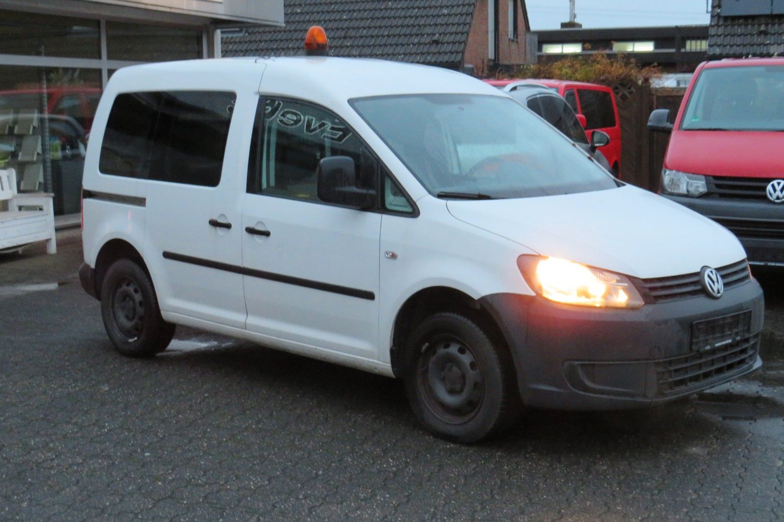 Fahrzeugabbildung Volkswagen Caddy Kasten TDI KLIMA AHK SITZH. FLEXSITZ 1.HD