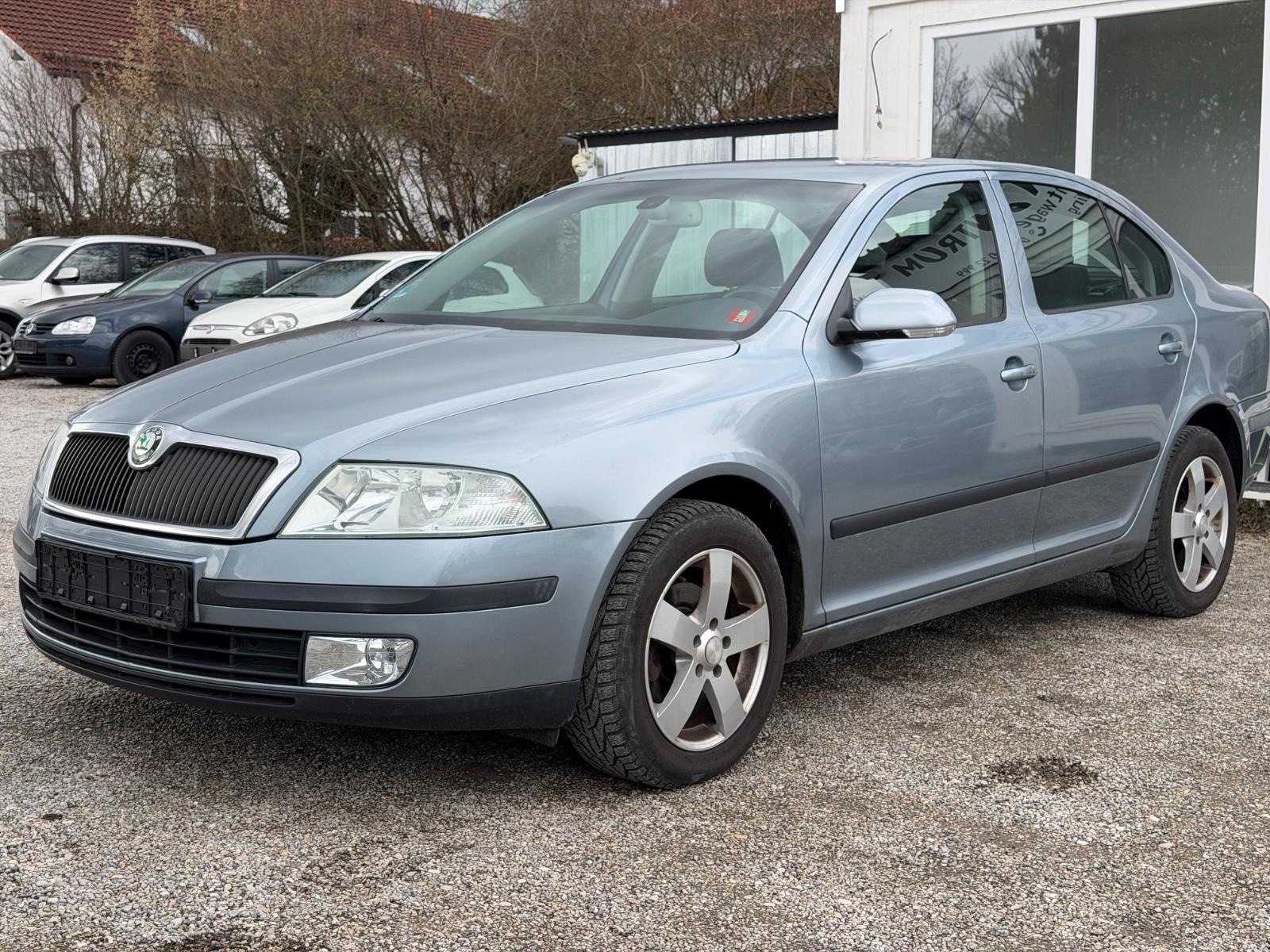 Skoda Octavia Lim. Elegance| Automatik | TÜV NEU