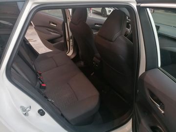 Toyota Corolla - 10