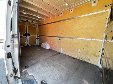 Volkswagen Crafter - 10