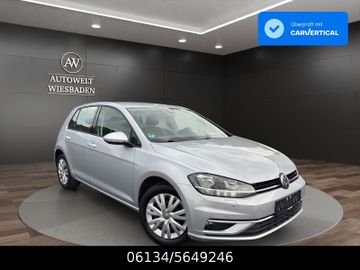Volkswagen Golf - 2