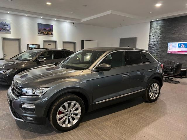 Volkswagen T-Roc 1,5TSI*1-HA*DSG*SPORT*NAVI*ACC*PDC*17"SHZ*