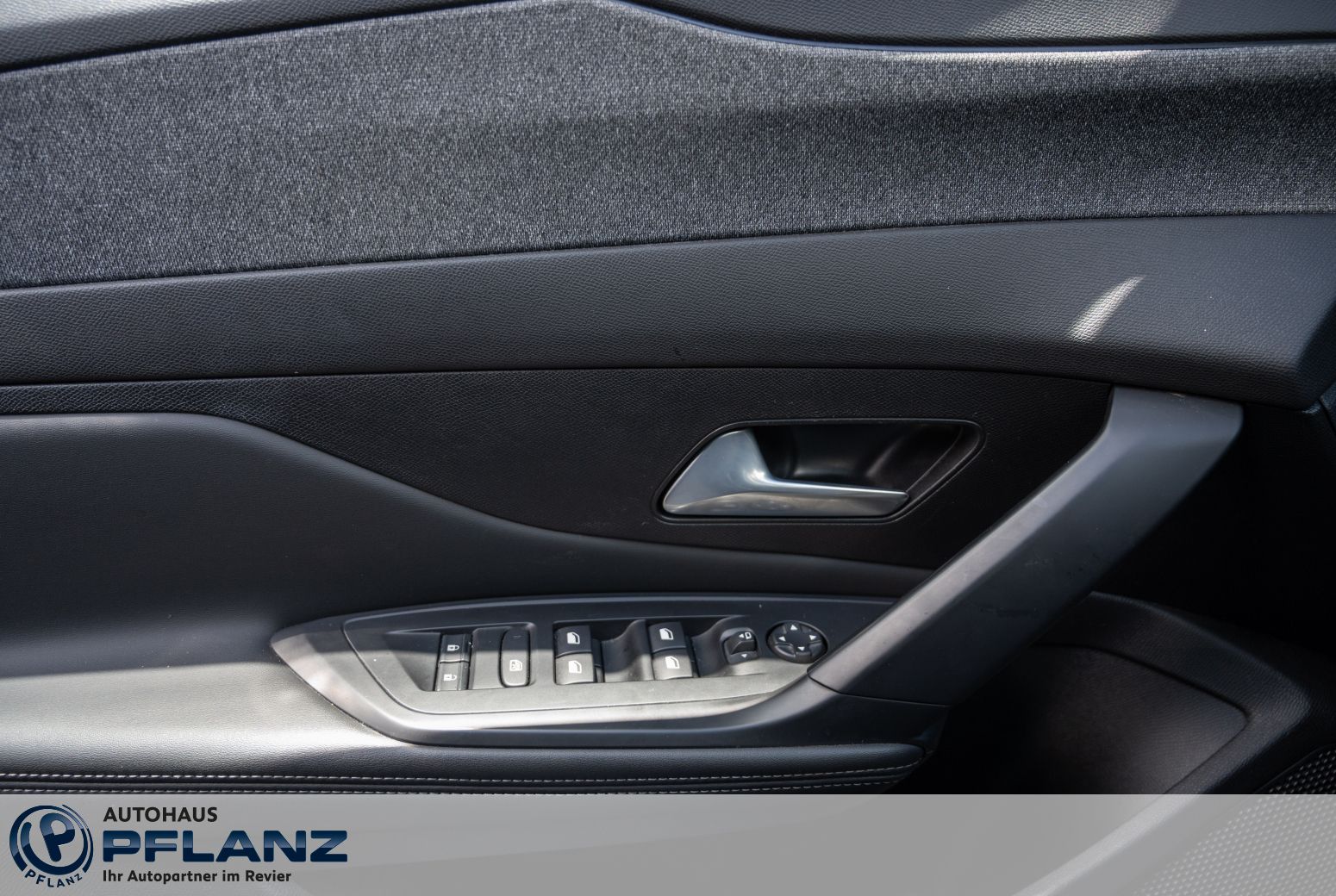 Peugeot 408 - Bild 12