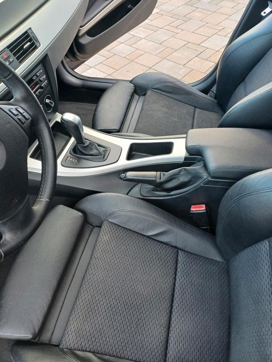 BMW 325 2012 — photo 11
