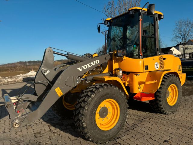 Volvo L 30 H !!!"BSS" + Zentralschmierung!!!