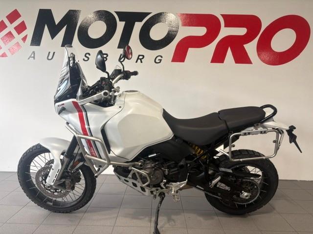 Ducati Desert X *Viel Zubehör*