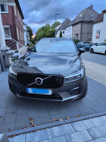 Volvo VOLVO XC 60 R-Design, AHK,19 Zoll....usw.