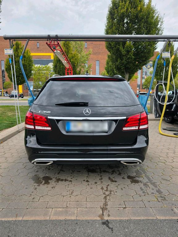 Image of Mercedes-Benz E 350