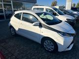 Toyota Aygo AYGO x-play/Freispech./Allwetterreifen/Temp - Toyota Aygo (X) in Düsseldorf