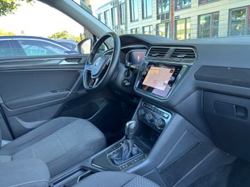 Volkswagen Tiguan Allspace - 11