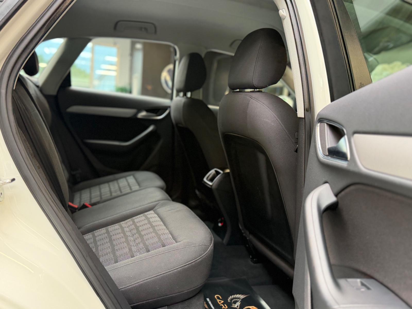 Audi Q3 2.0 TDI Quattro/Xenon/LED/Navi/BT/SHZ/