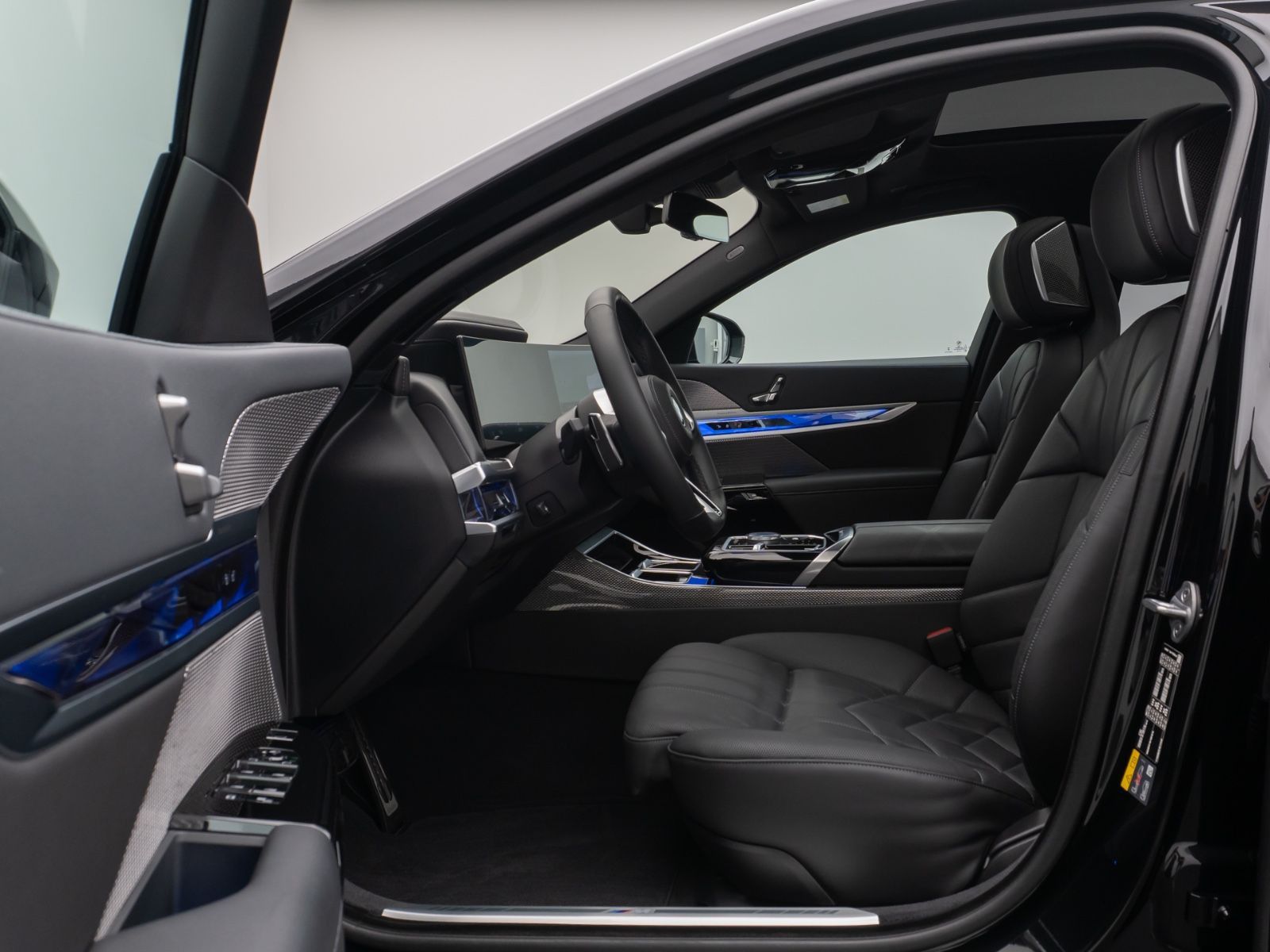 Fahrzeugabbildung BMW i7 xD60 M-Sport HUD Pano 360°Massage ACC Soft 21